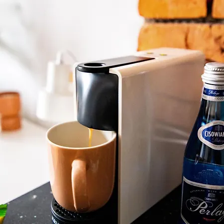 Center Modern Flat With Skyline View -15th Floor