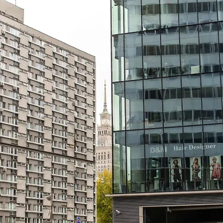 Center Modern Flat With Skyline View -15th Floor! #smart Tv #fast Wi-fi #metro Lägenhet Warszawa